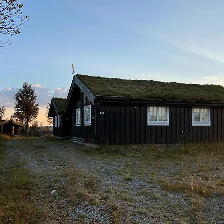 Holiday home Family With Jotunheimen View